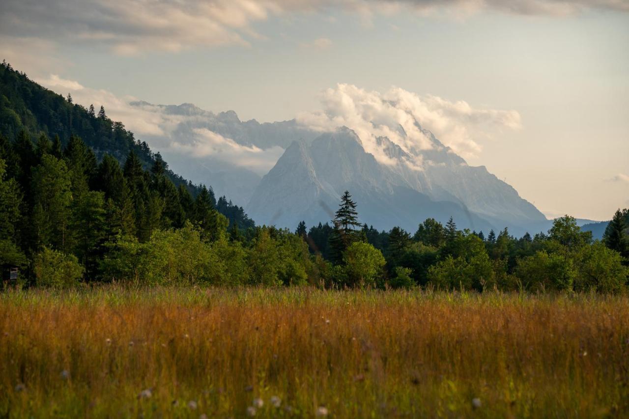 Das Bergquartier - Ferienwohnung Zugspitze Oberau  Dış mekan fotoğraf