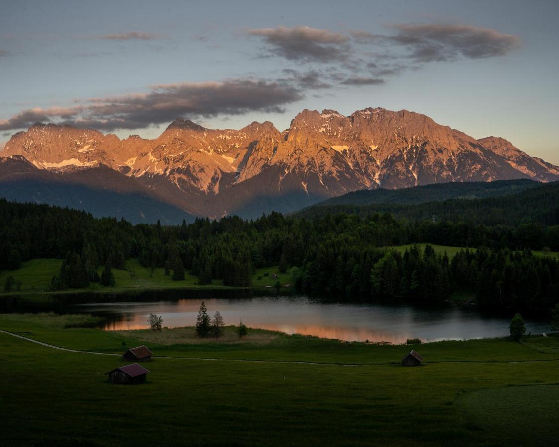 Das Bergquartier - Ferienwohnung Zugspitze Oberau  Dış mekan fotoğraf